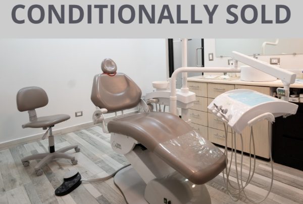 Sample operatory with dental chair