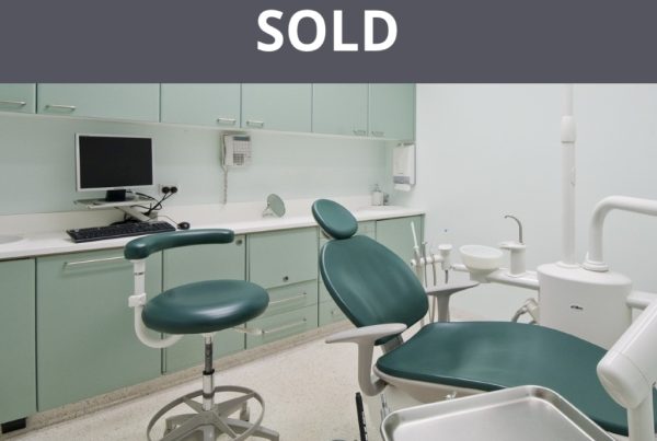 Sample operatory with dental chair