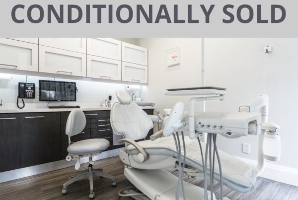 Sample operatory with dental chair