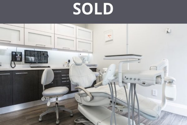 Sample operatory with dental chair