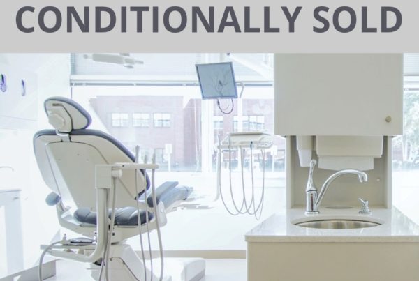 Sample operatory with dental chair