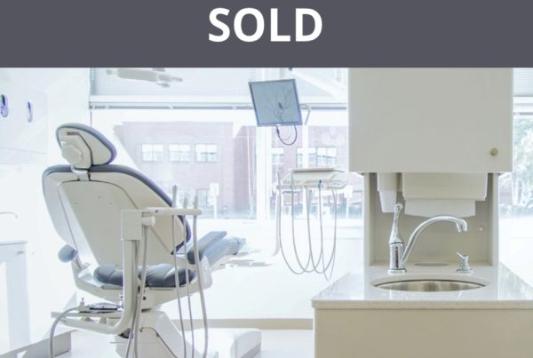 Sample operatory with dental chair