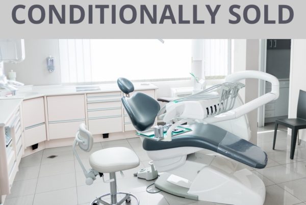 Sample operatory with dental chair